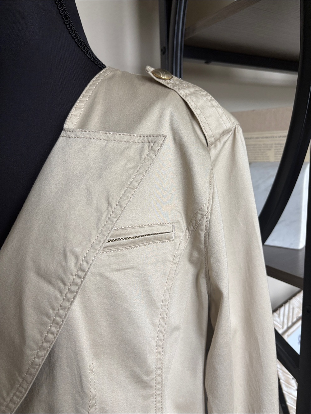 Women's Cream Tailored Blazer Jacket by Cach’e - Picture 3 of 9